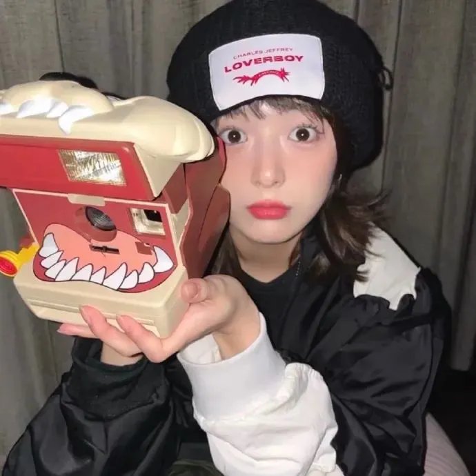 嘲笑的淑女